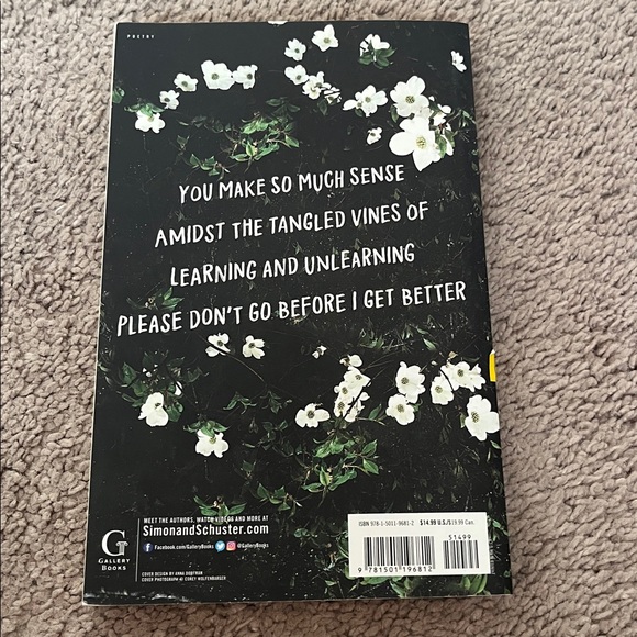 Floral Poetry Book with White Flowers - Picture 2 of 4